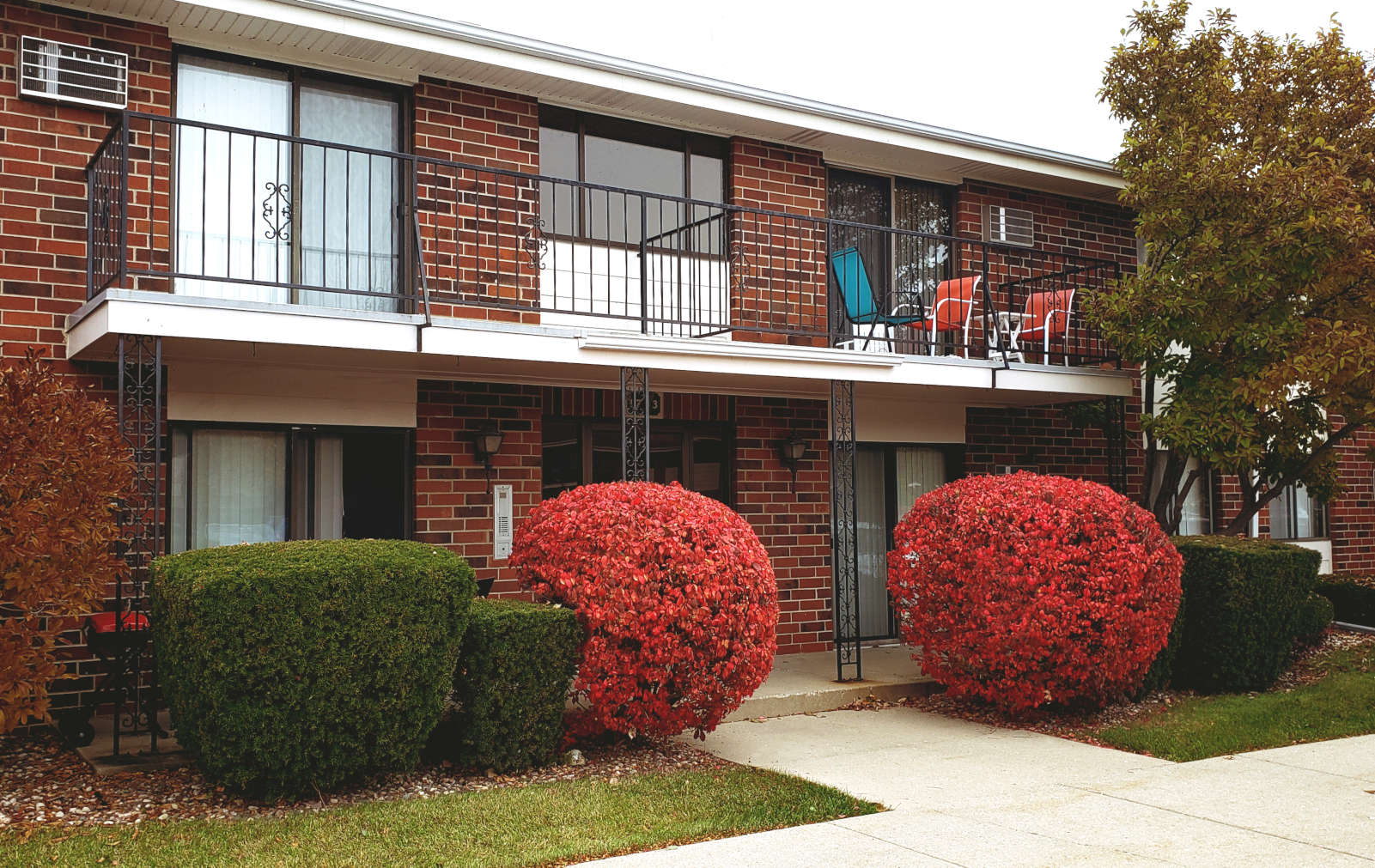 1711 Birch Road Petretti Apartments